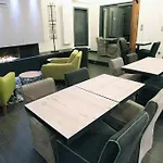 Aux 5 Sens Bed and Breakfast Tillé