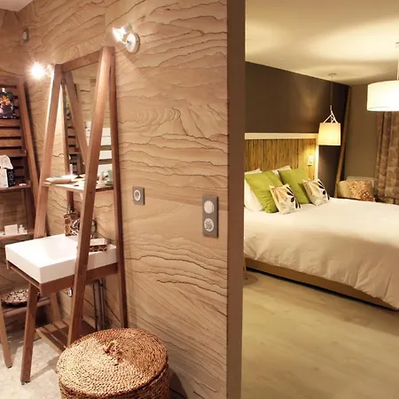 Aux 5 Sens Couette-café 4*