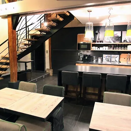 Couette-café Aux 5 Sens 4*