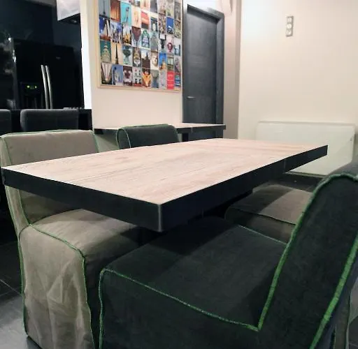 Aux 5 Sens Couette-café 4*